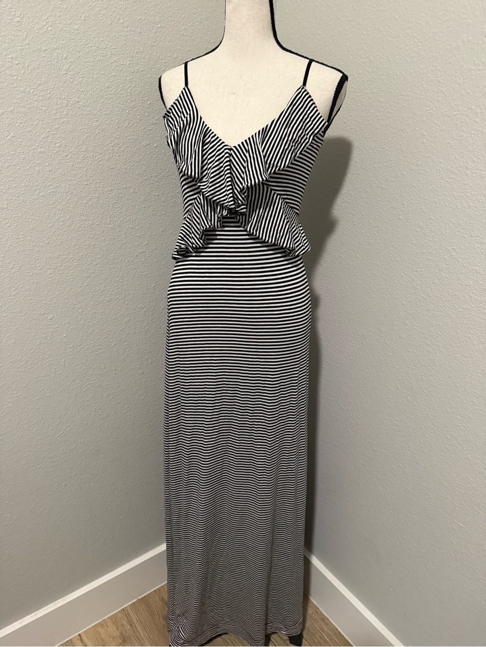 Max Studio Maxi Dress, Size S - Picture 2 of 7
